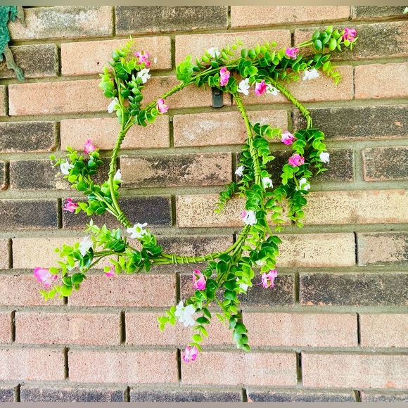 *Pink & White Wildflower Garland - Picture 10 of 13